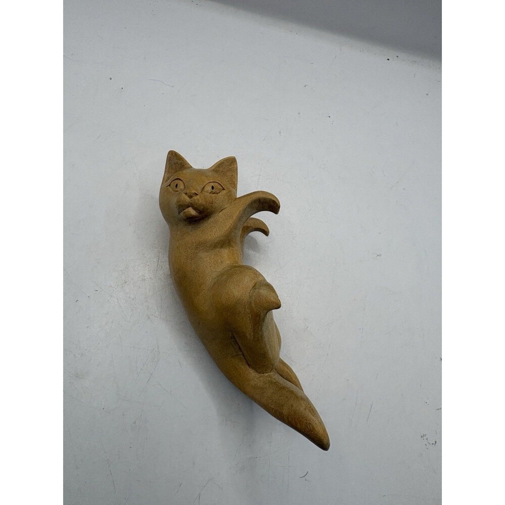 Hand Carved Polished Wooden Cat Plant Hanger 5” Long